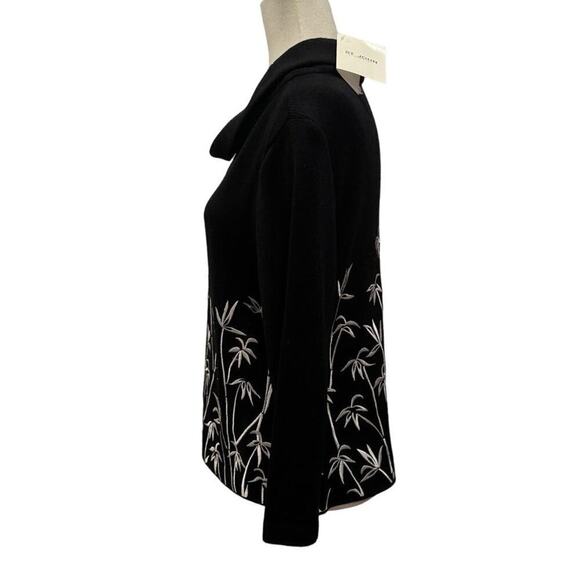 NWT St. John Black/White Embroidered Pullover Roll Neck Sweater - Size 10 - Picture 3 of 7